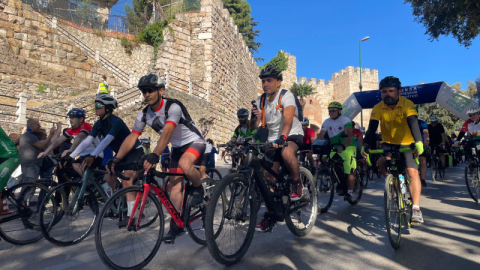 Bursa’da pedallar “iyilik” için döndü
