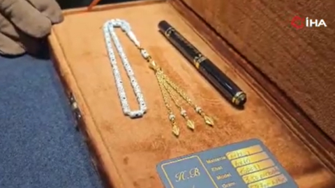 Pırlanta ve altın işlemeli tespihe paha biçilemiyor...