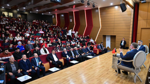 Başkan Yılmaz gençlere"Önce hedefinizi  belirleyin"nasihatında bulundu