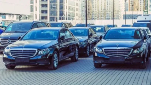 Eski Başkanlara araç tahsisi teklifi komisyondan geri döndü