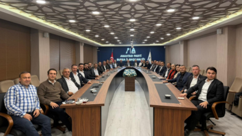 Anahtar Parti Bursa’da Parti İçi Eğitim Programı ile Geleceğe Hazırlık Yapıyor