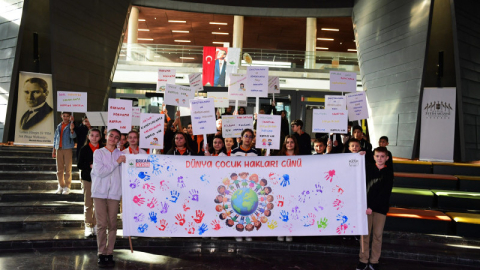 Osmangazi’de çocuklar haklarını sanatla öğrendi