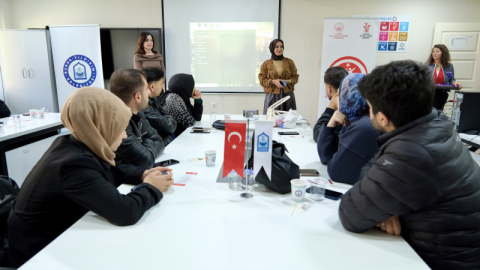 Yıldırım Belediyesinden kadına yönelik şiddetle mücadele eğitimi