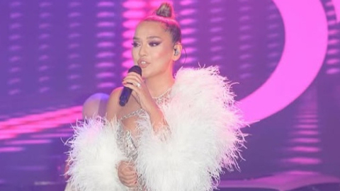 Demet Akalın’dan dudak uçuklatan çanta paylaşımı