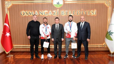 Şayık kardeşler Bursa’nın adını zirveye taşıdılar