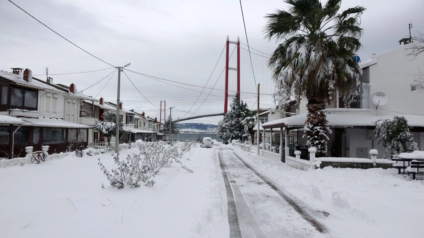 1915 Çanakkale Köprüsü’nde kartpostallık görüntüler
