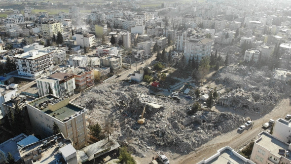 Havadan çekilen görüntüler Adıyaman'daki felaketin büyüklüğünü gözler 