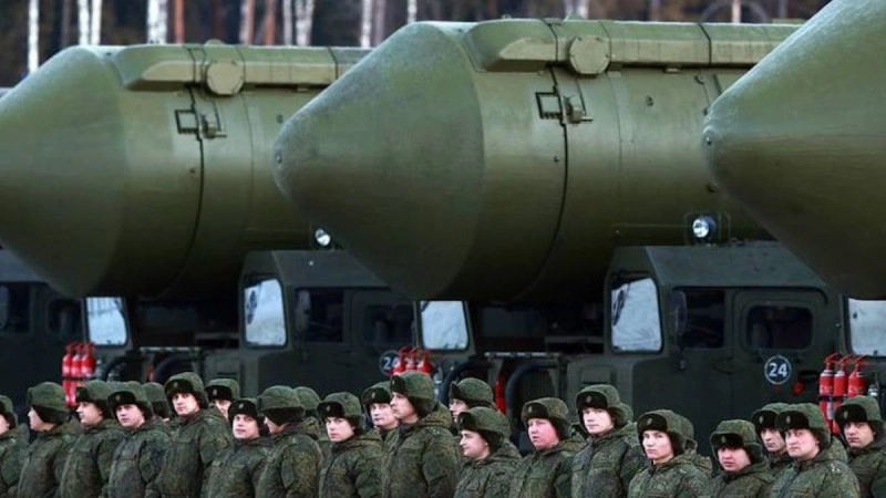 Rusya'dan gövde gösterisi