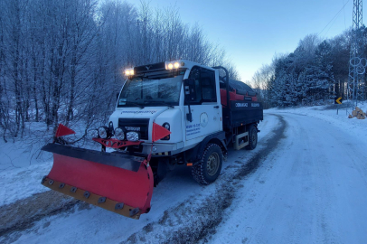 Osmangazi’de kar ve buzla mücadele sürüyor: Ekipler sahada