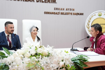 Başkan Aydın yılın son nikahını kıydı