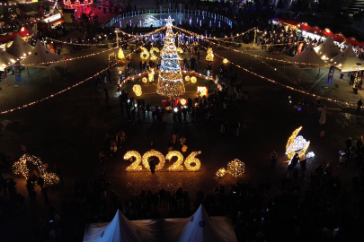 Bursa'da Yeni Yıl Meydanı’nda 2026 coşkusu