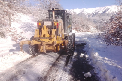 Büyükşehir ekipleri sahada: Bursa’da karla mücadelede yoğun mesai