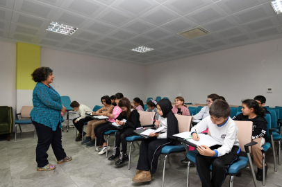 Osmangazi’de küçük yazarlar kalemlerini ustalığa taşıyor