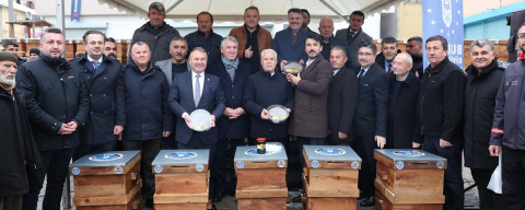 Bursa Büyükşehir’den kırsal kalkınmaya arı kovanı desteği