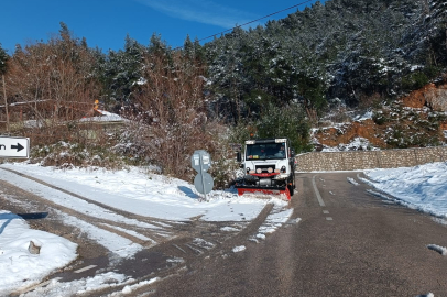 Osmangazi’de kışla mücadele aralıksız sürüyor