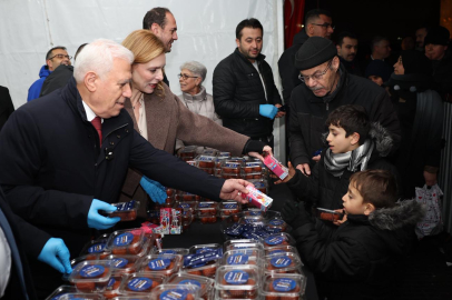 Büyükşehir’den Kandil Gecesi'nde tatlı ikramı