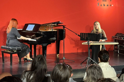 Nilüfer’de çağdaş tınılar: Kanun Piyano İkilisi sahnedeydi