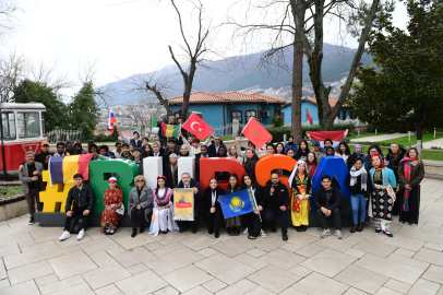 Bursa’nın 700 yıllık hafızası uluslararası öğrencilere anlatıldı