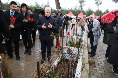 Başkan Bozbey CHP heyetiyle deprem bölgesinde