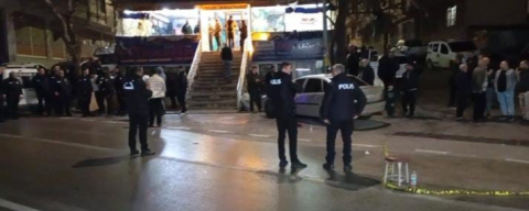 Bursa’da kıraathane önünde silahlı saldırı: 2 ağır yaralı