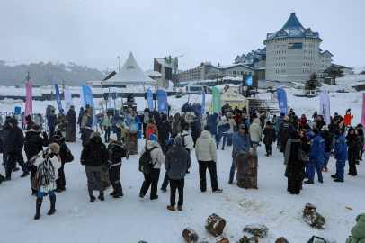 Üniversiteliler Uludağ’da buluştu