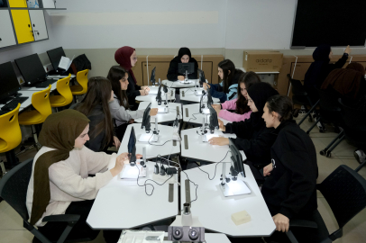 Geleceğin bilim kadınları Bursa’da yetişiyor