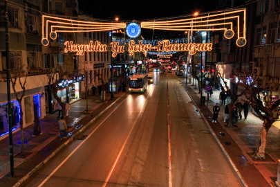 Bursa Büyükşehir’den Ramazan’a özel ışıklandırma ve mahya gösterisi