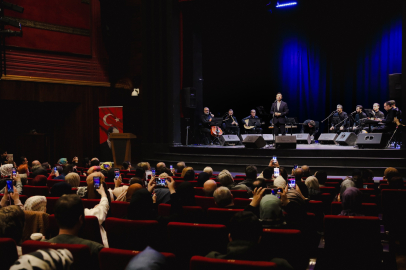 Bursa Büyükşehir Belediye Orkestrası eşliğinde manevi gece