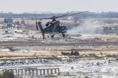 Pakistan, Afganistan'a savaş ilan etti