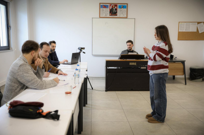 Bursa’da minik müzisyenler yeteneğini gösterdi