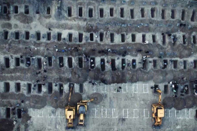 İran Dışişleri Bakanı Arakçi çocuk mezarlarını paylaştı: "Trump'ın vaat ettiği ‘kurtuluş’ gerçekte böyle görünüyor"