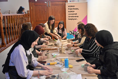 Bursa'da geleneksel ve modern motifler kilden hayat buldu