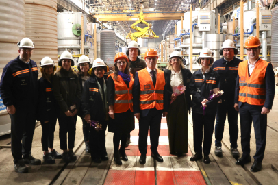 Başkan Bozbey'den 8 Mart’ta kadın emekçilere ziyaret