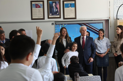 Başkan Bozbey minik sınıf başkanının davetini kırmadı