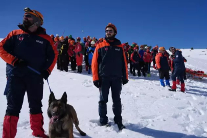 Gürsu arama kurtarma ekibi Uludağ çığ tatbikatında