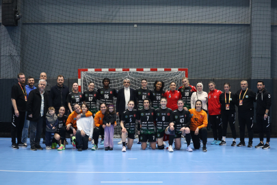 Bursa Büyükşehir Belediyespor zirvedeki yerini korudu