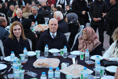 Başkan Bozbey kendi mahallesinde komşularıyla iftar sofrasında buluştu