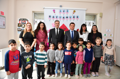 Başkan Aydın miniklerle bayram sevincini paylaştı