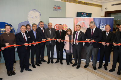 Bursa’da Zer-i Nab Tezhip Sergisi ziyarete açıldı