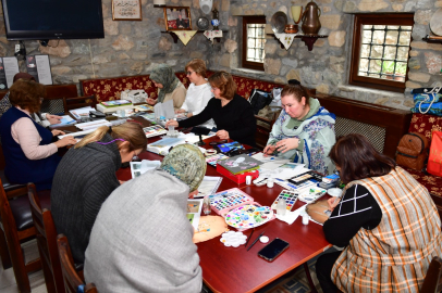 Osmangazi'de kadınlar minyatürle sanat yolculuğuna çıkıyor
