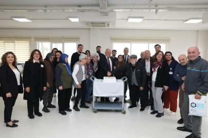 Başkan Özdemir’den huzurevlerine özel ziyaret