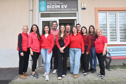 Nilüfer Belediyesi’nden otizm farkındalığı için kırmızı mesaj