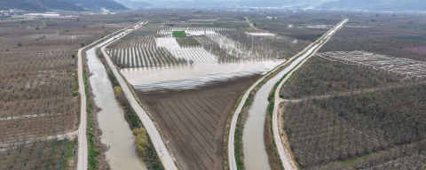 Bursa'da yüzlerce dönüm bahçe sular altında kaldı