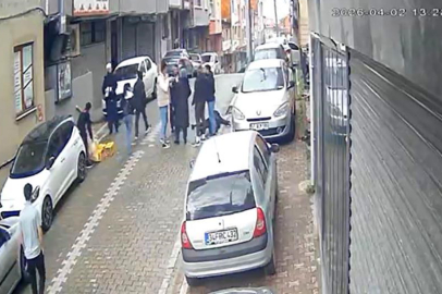 Sosyal medyadan tartıştıkları kadını sokak ortasında bayılana kadar dövdüler