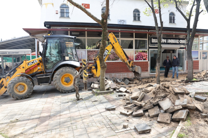 İhsaniye'nin eski köy meydanı yenileniyor