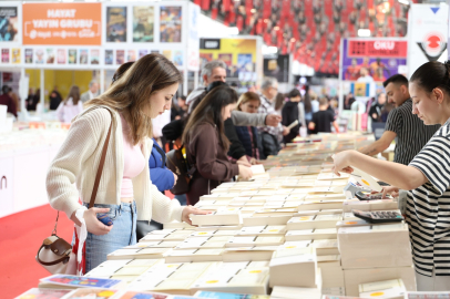 TÜYAP Bursa Kitap Fuarı’nda yazar-okur buluşması