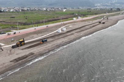 Bursa sahillerinde yaz mesaisi: Plajlar sezona hazırlanıyor