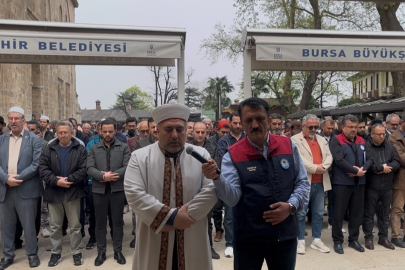 Ayla öğretmen ve 8 öğrenci için Bursa'da gıyabi cenaze namazı kılındı