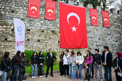 Başkan Oktay Yılmaz gençlere Bursa'nın fethini anlattı