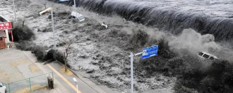 Japonya'da 7,5 büyüklüğünde deprem: Tsunami uyarısı verildi